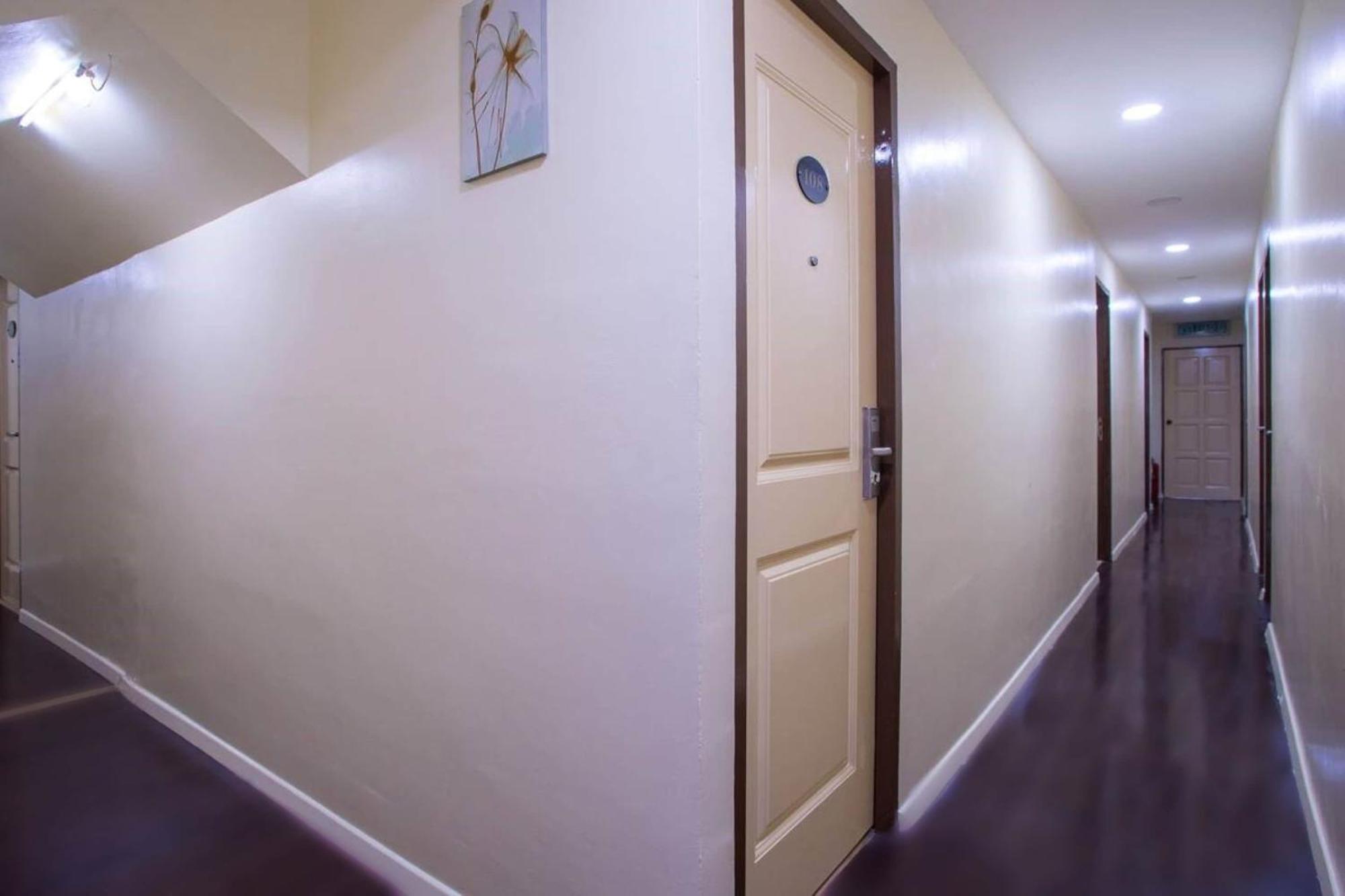 Oyo 90281 Hotel Taj Seksyen 13 Shah Alam Ngoại thất bức ảnh