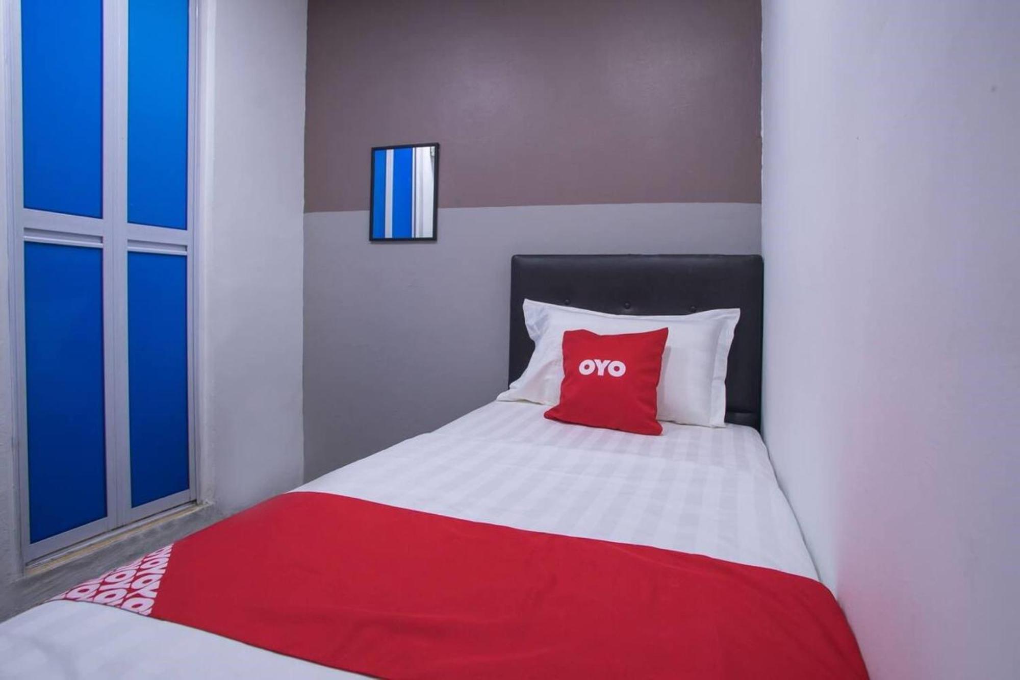 Oyo 90281 Hotel Taj Seksyen 13 Shah Alam Ngoại thất bức ảnh